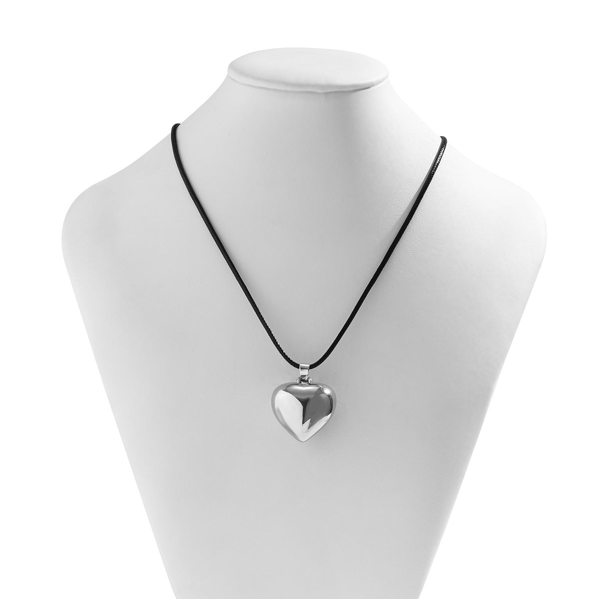 Love pendant versatile collarbone chain necklace