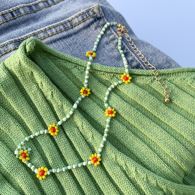 Little daisy flower letter necklace